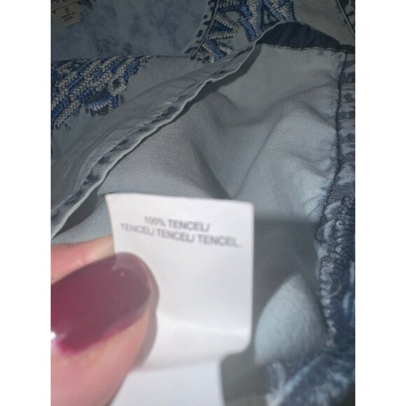 Lucky Brand Chambray Blue Embroidered Tencel Sleeveless Top S Cowgirl Boho Hippy - Picture 9 of 9